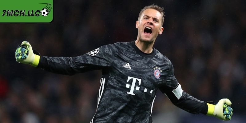 Manuel Neuer kết hợp kỹ năng cá nhân và tố chất thủ lĩnh